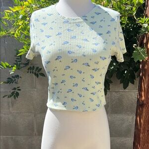 Chic Floral Knit Tee - Light Green and Blue